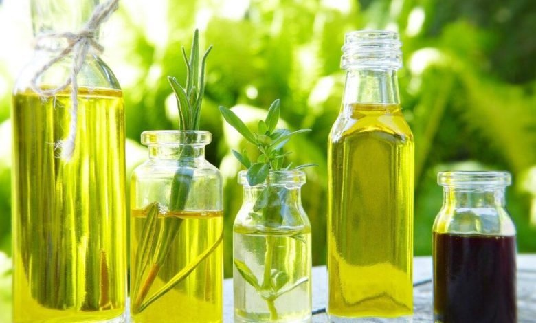 7 Best Natural Oils for Hair Strengthening Thickening
